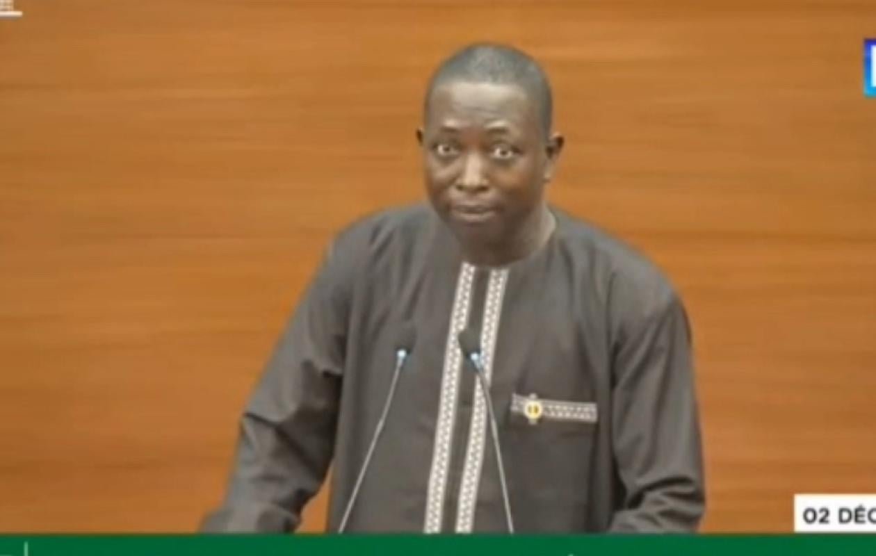 Sénégal&nbsp;: au Pastef, les premières voix discordantes au Parlement