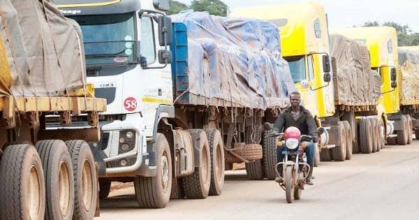Le Cameroun évite une grève des transporteurs routiers