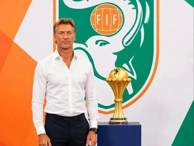 Hervé Renard de retour chez les Éléphants, les supporters aux anges