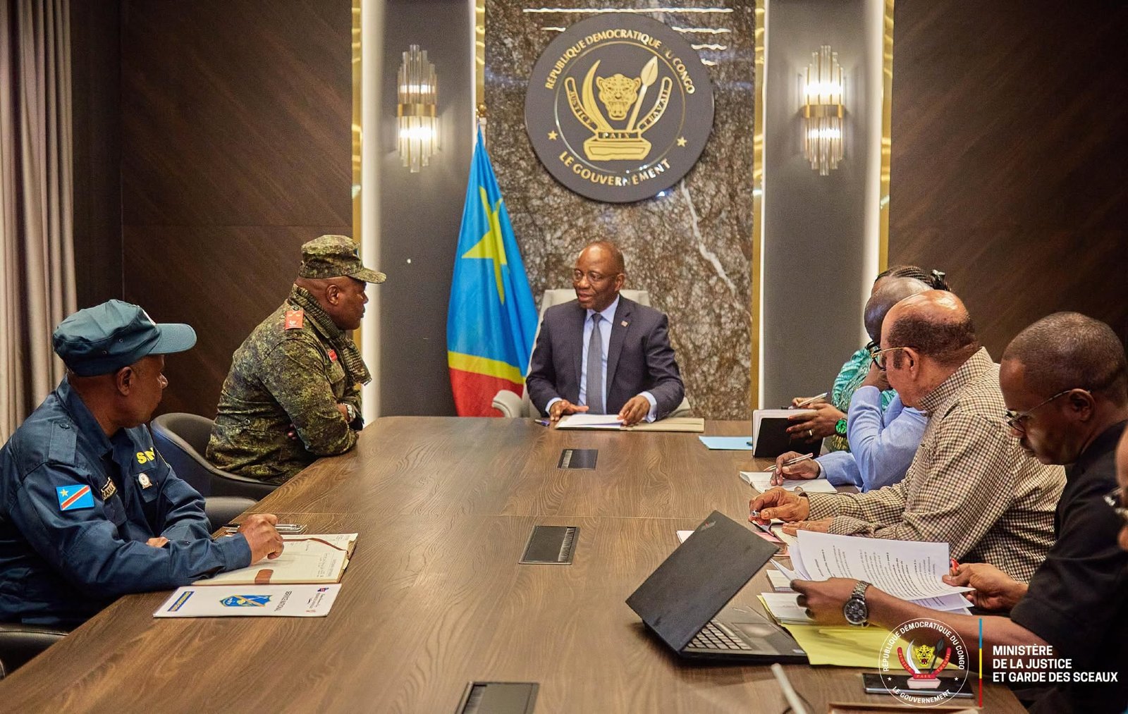 RDC : Guillaume Ngefa, le ministre de la Justice, sur les braises