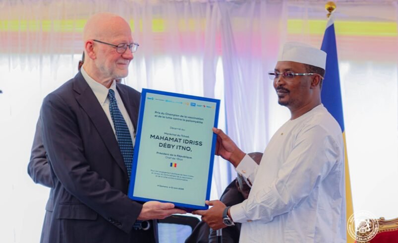 Mahamat Idriss Déby sacré « Champion de la vaccination »