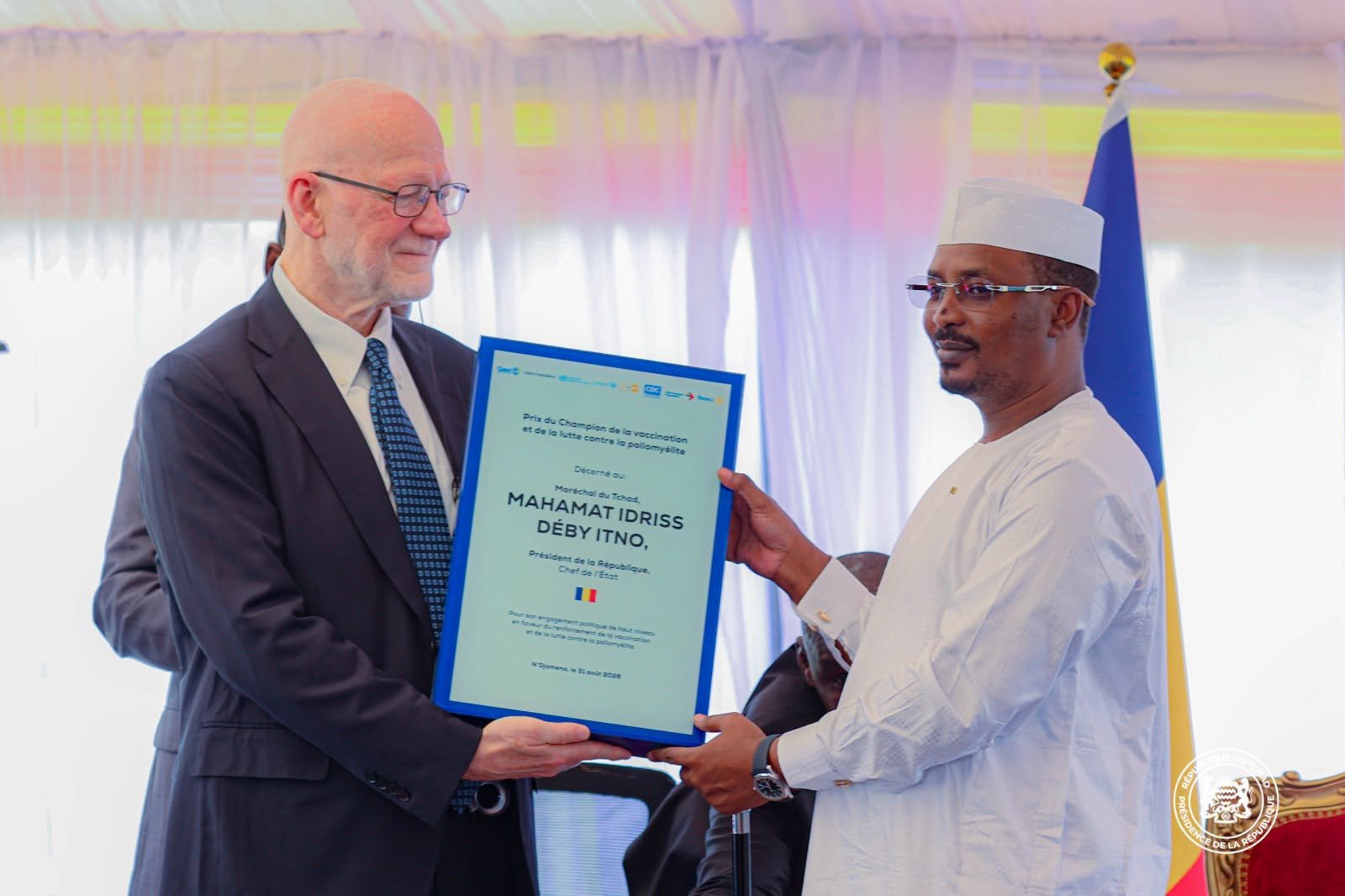 Mahamat Idriss Déby sacré « Champion de la vaccination »